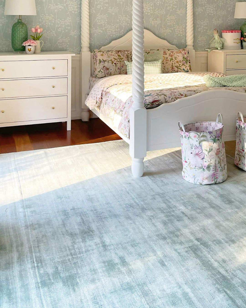 Billie Mint Green Distressed Viscose Rug