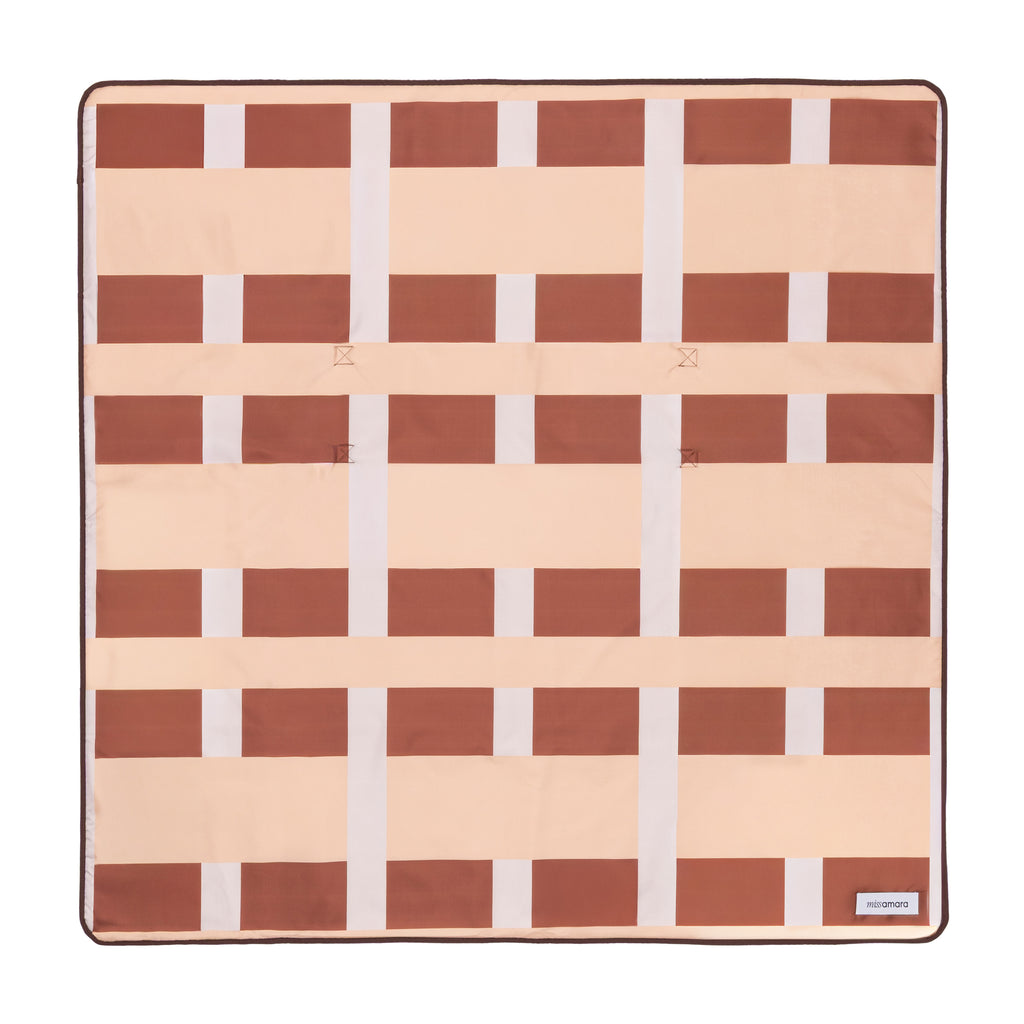 Brisa Tan Milk and Umber Beach Mat