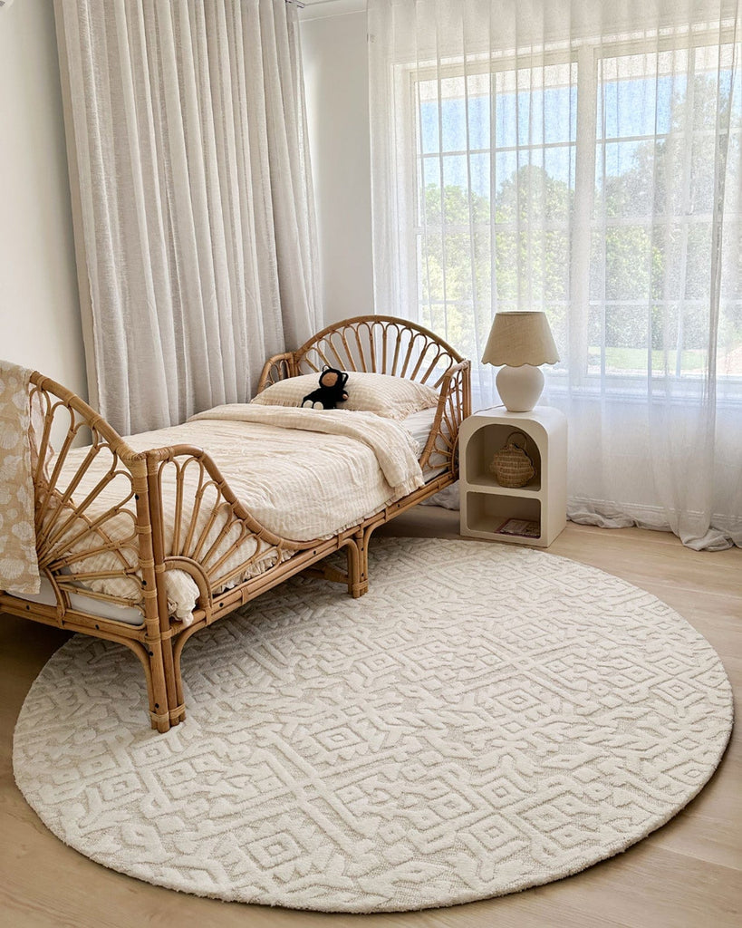 Josephine Ivory and Cream Tribal Transitional Round Rug