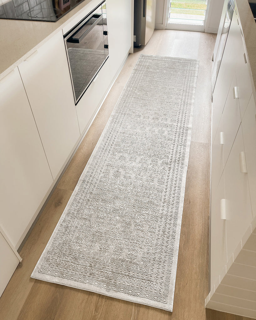 Seda Cream Ivory And Grey Traditional Floral Runner Rug