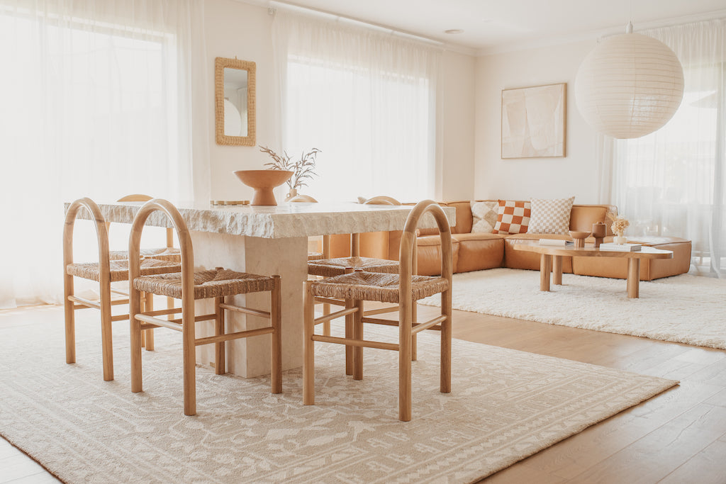 What Size Rug Under Dining Table? Here’s The Best Way To Find The Righ
