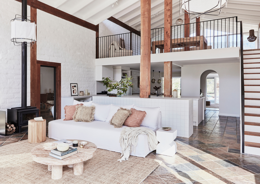 Transform Your Loft: Step-by-Step Guide on How to Decorate a Loft ...