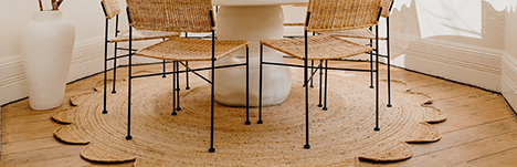 Dining room with elegant rugs