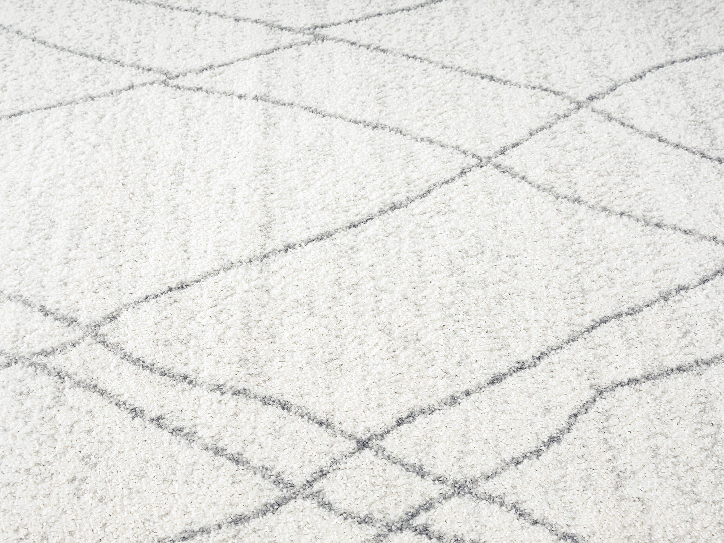 Neera Grey and Ivory Abstract Diamond Rug