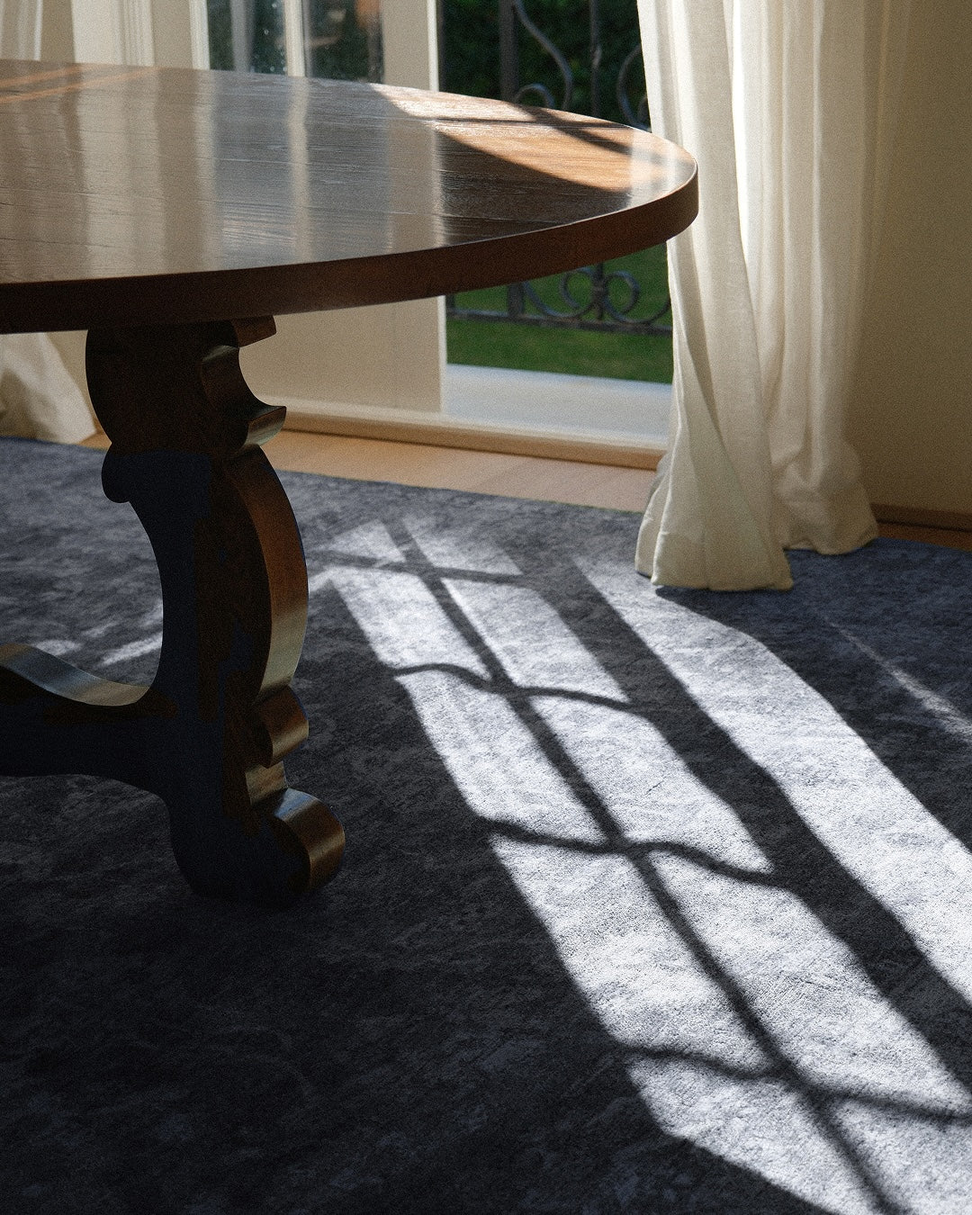 Alexis Tonal Distressed Ink Blue Rug