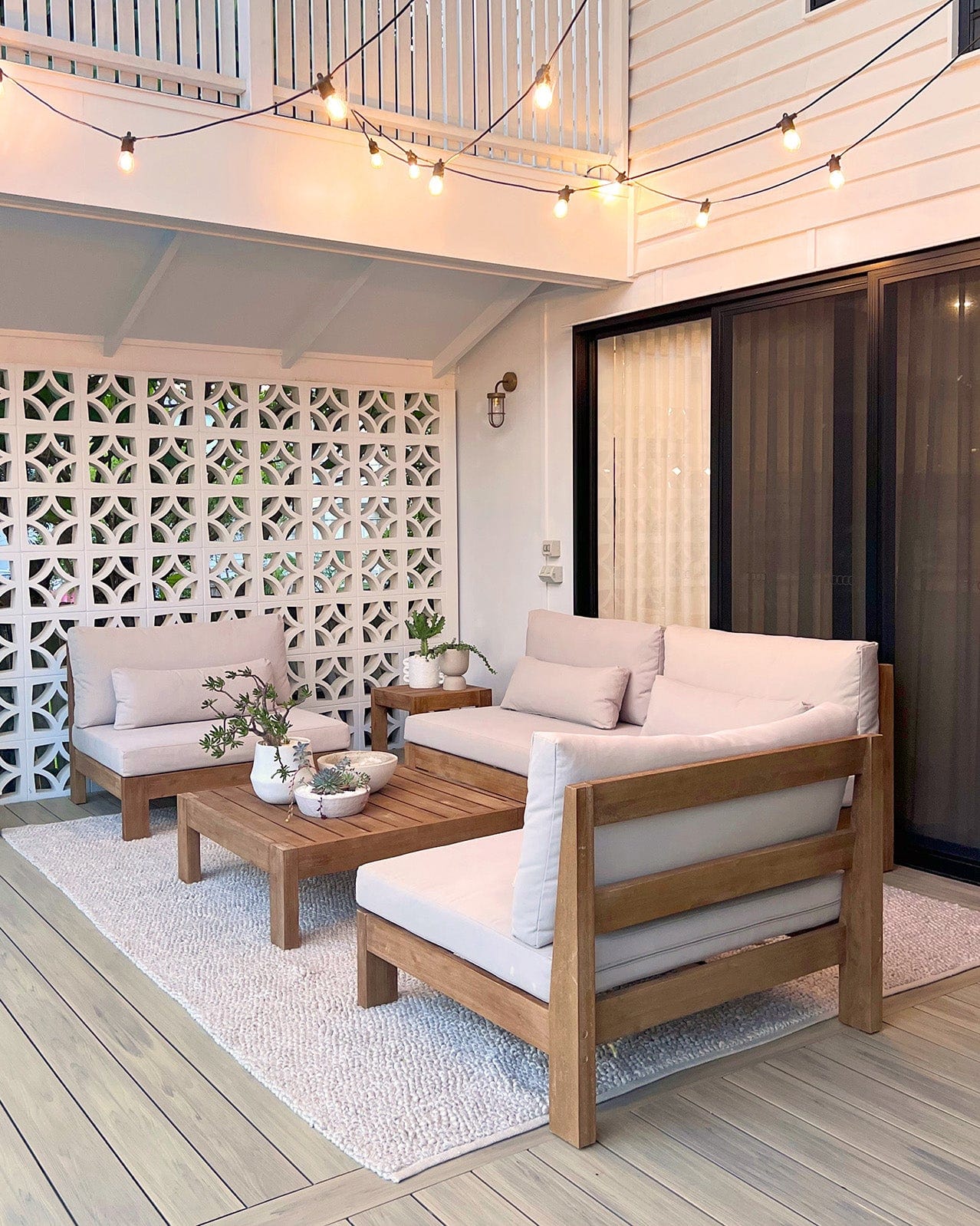 Amaia Light Grey Looped Indoor Outdoor Rug