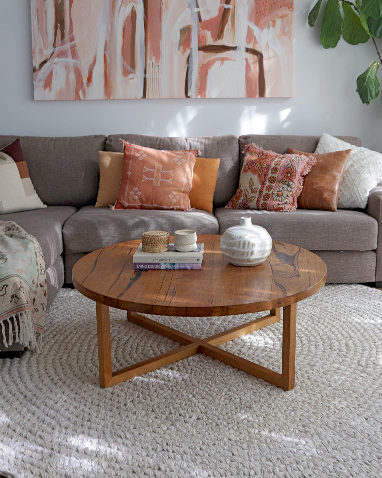 Amparo Bleached Crochet Round Jute Rug