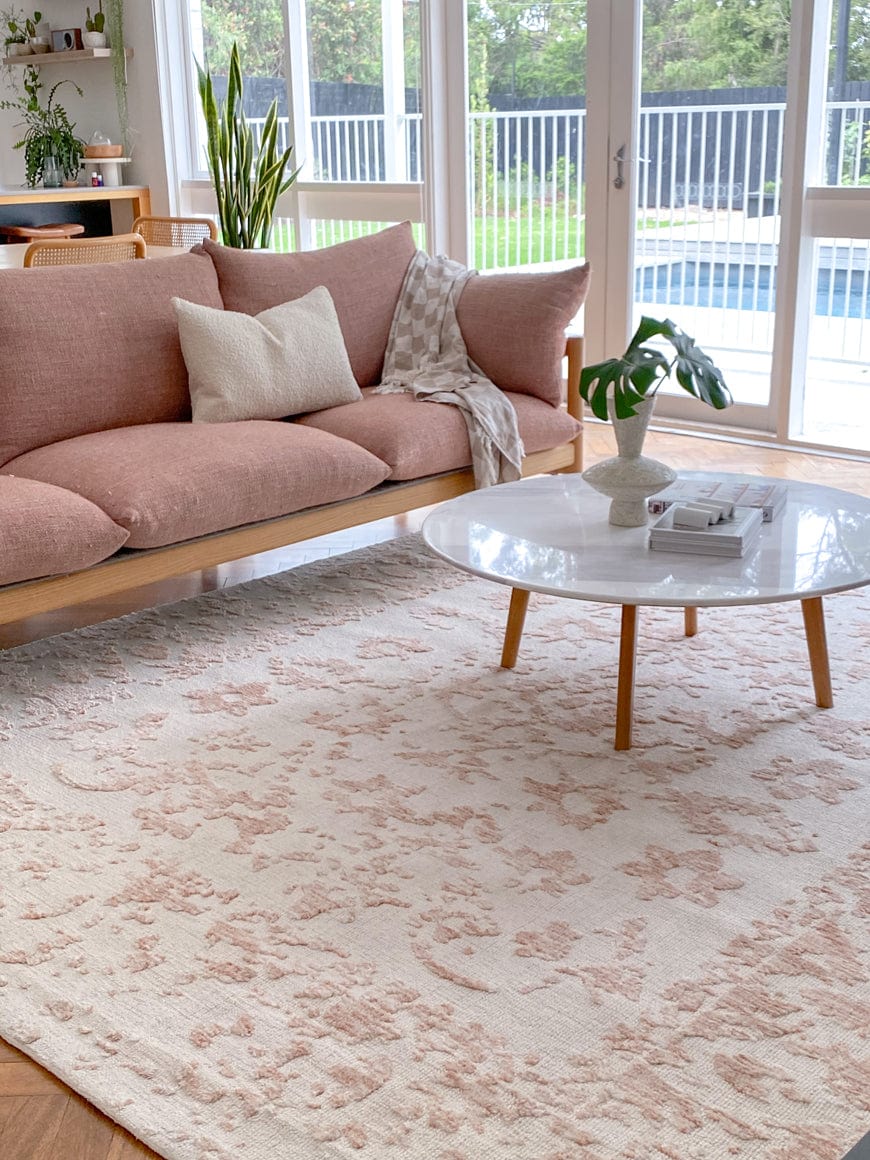 Aria Pink and Ivory Floral Transitional Rug