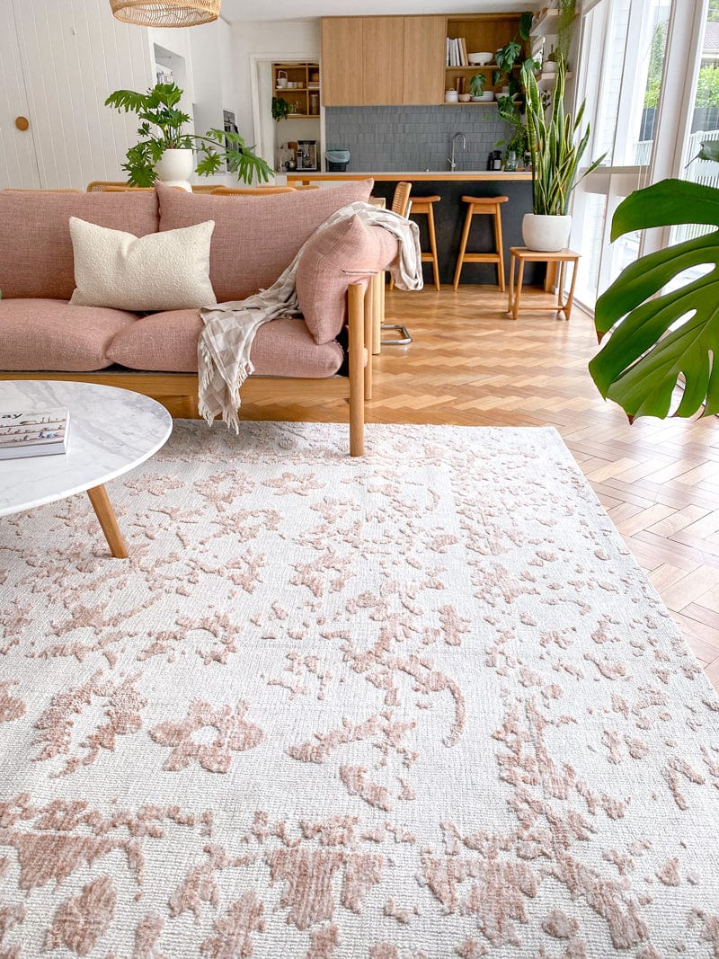 Aria Pink and Ivory Floral Transitional Rug