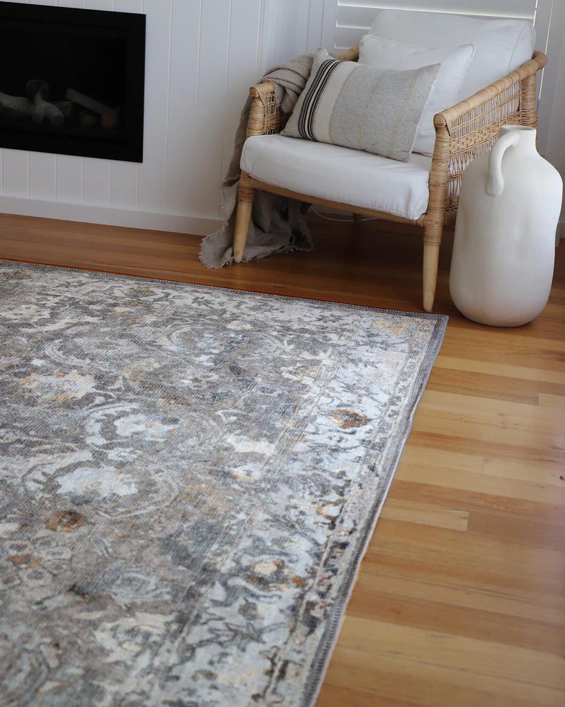 Ava Grey and Gold Traditional Distressed Washable Rug