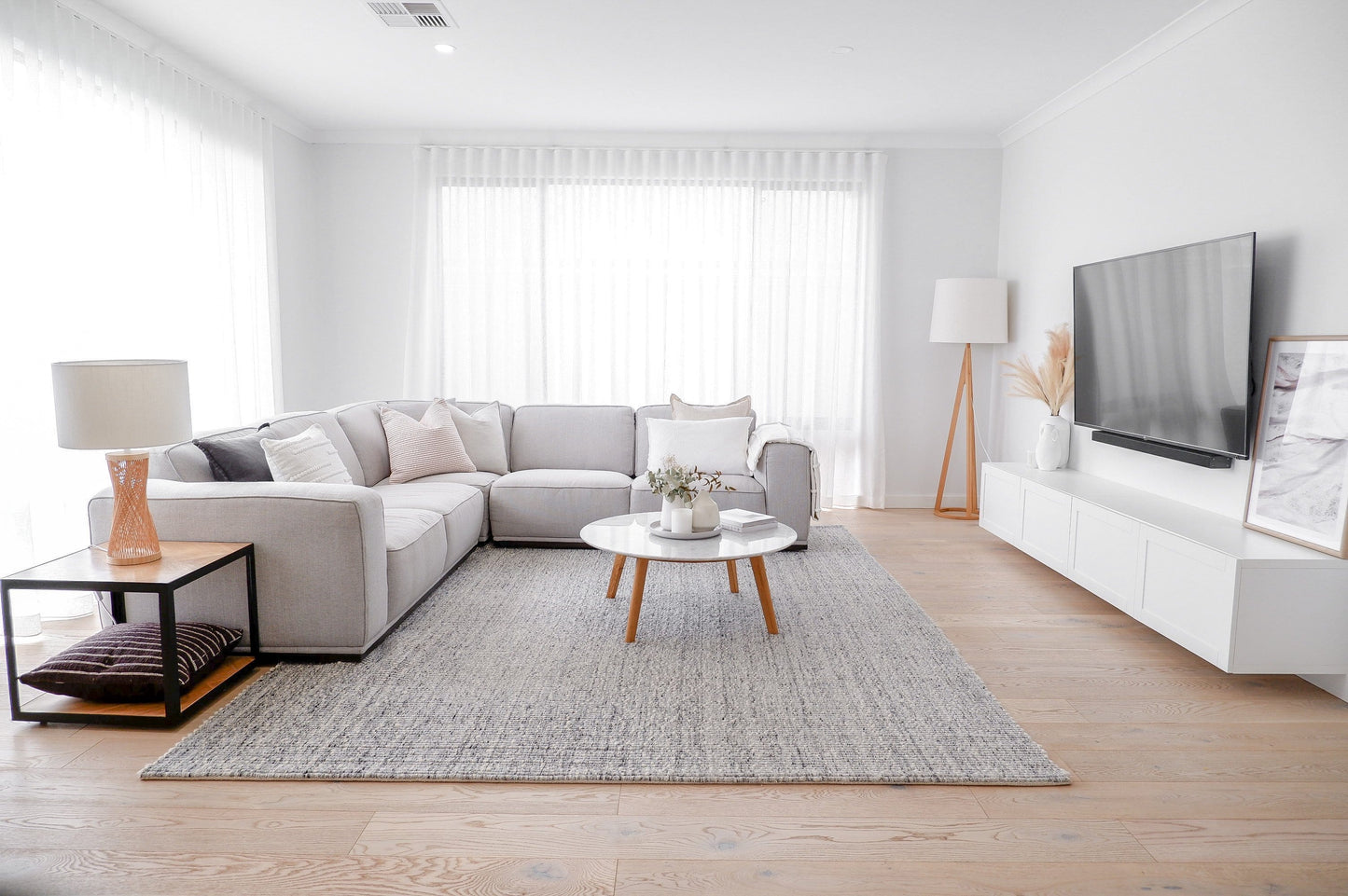 Bree Ivory and Grey Marble Wool Rug