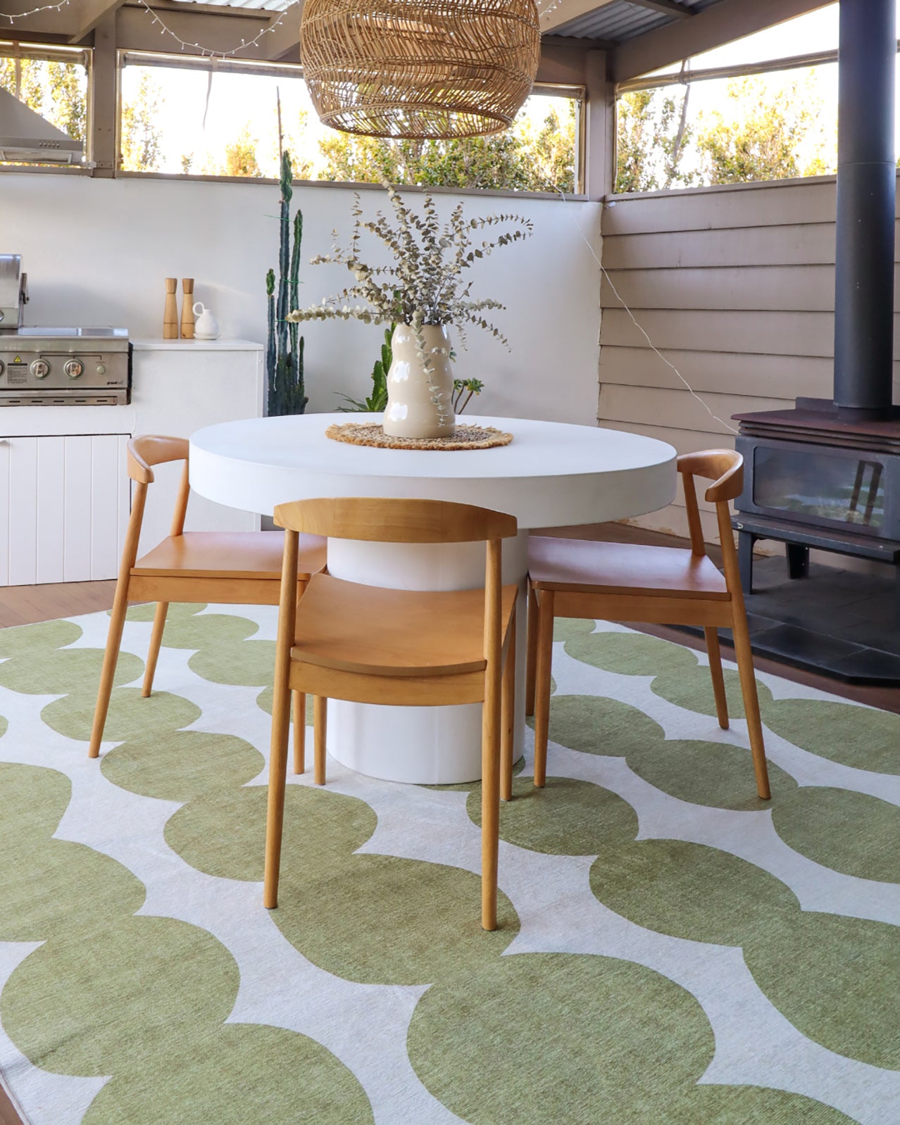 Brynne Green Ivory Indoor Outdoor Washable Rug