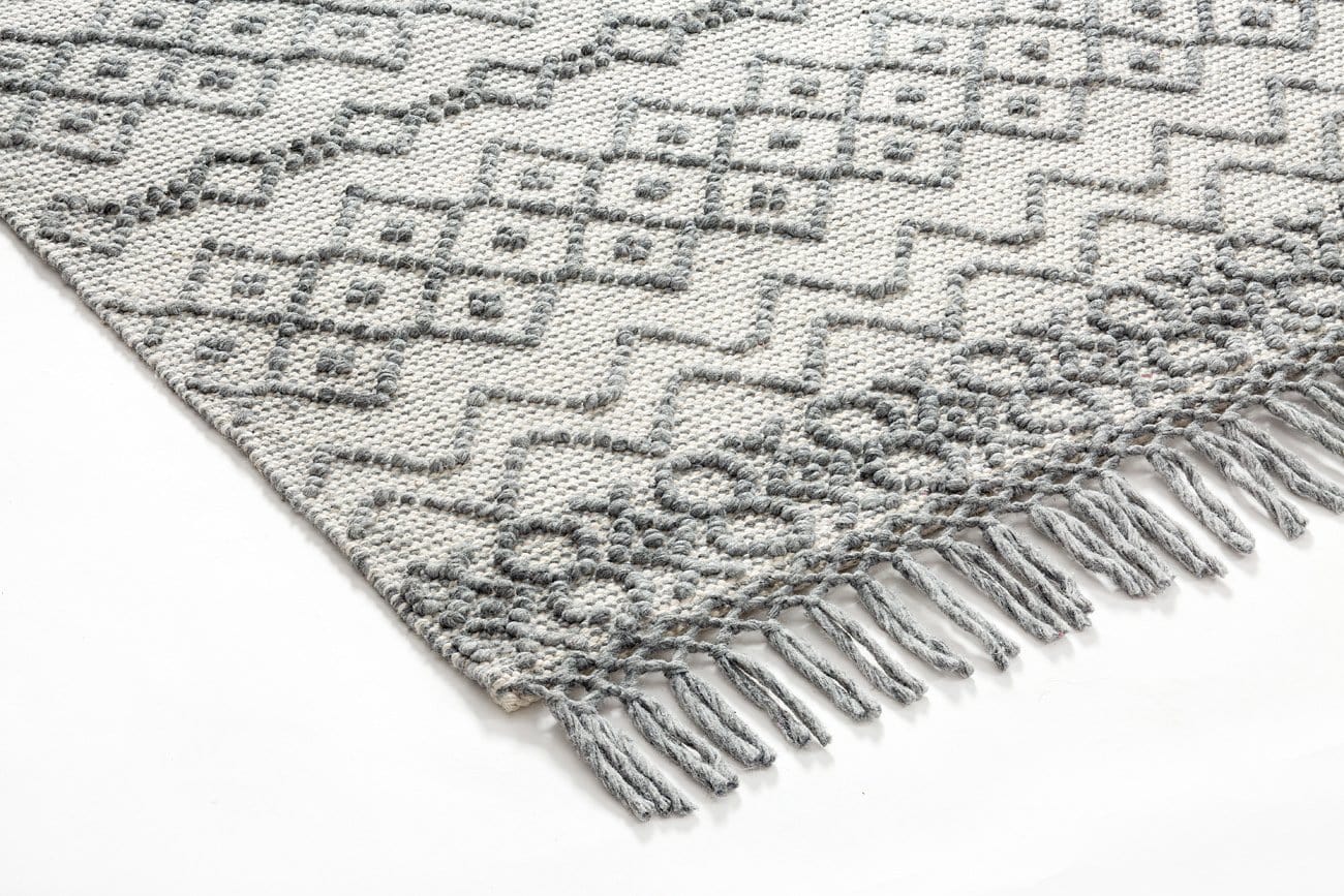 Carlita Grey and Ivory Diamond Pattern Indoor Outdoor Rug