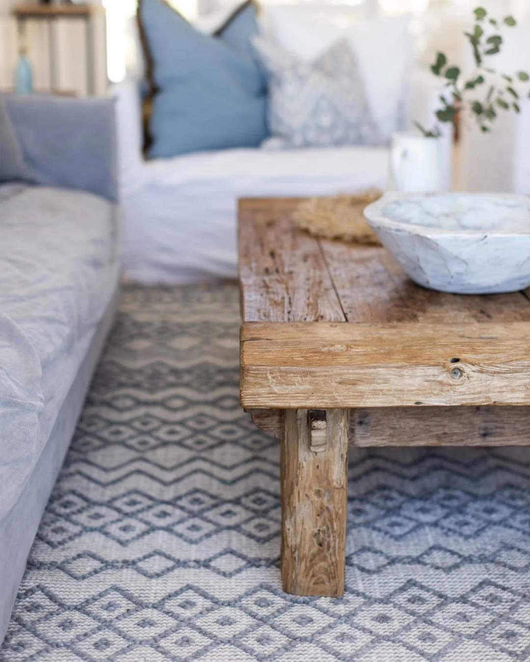 Carlita Grey and Ivory Diamond Pattern Indoor Outdoor Rug
