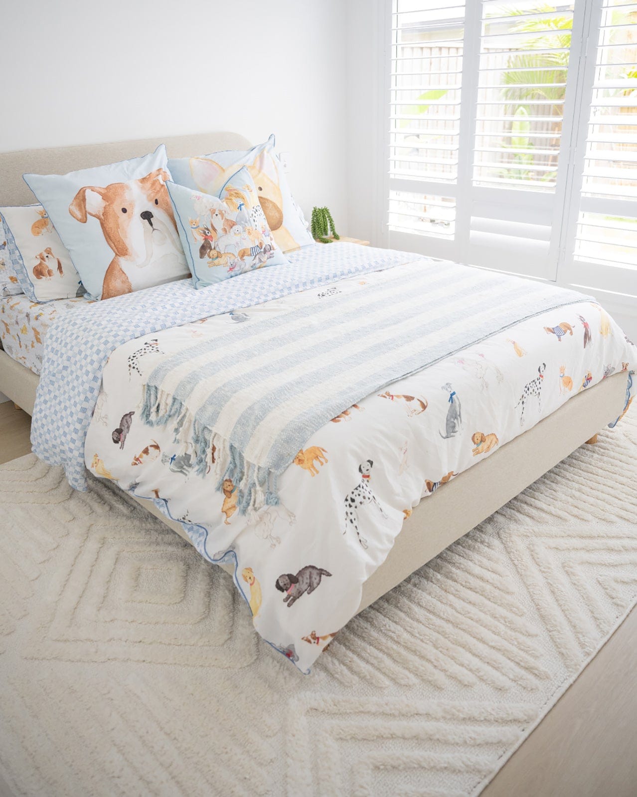 Catriona Ivory Cream Geometric Textured Rug