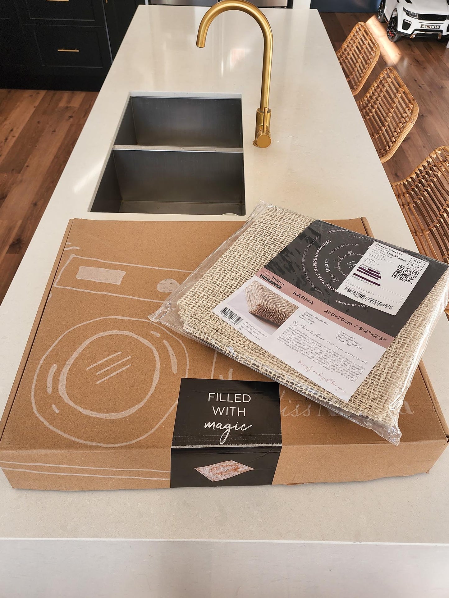 Ceren Orange and Blue Traditional Distressed Washable Runner Rug