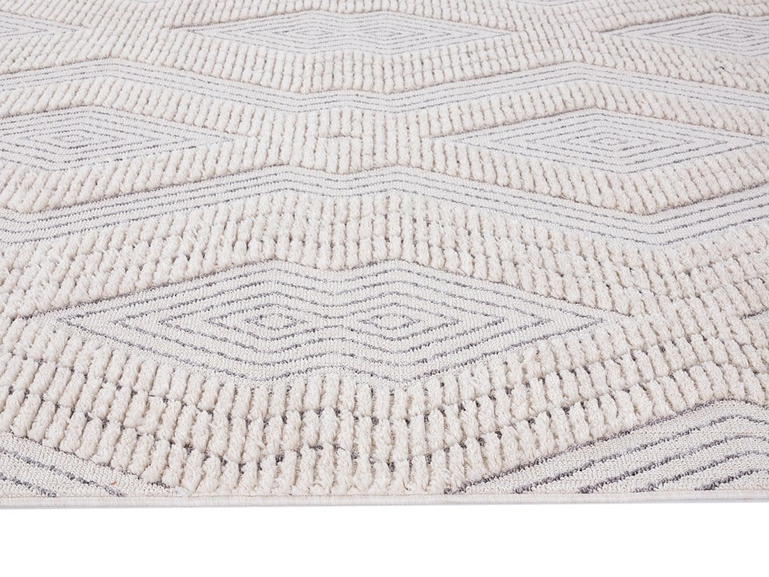Dayna Ivory and Grey Textured Diamond Tribal Runner Rug