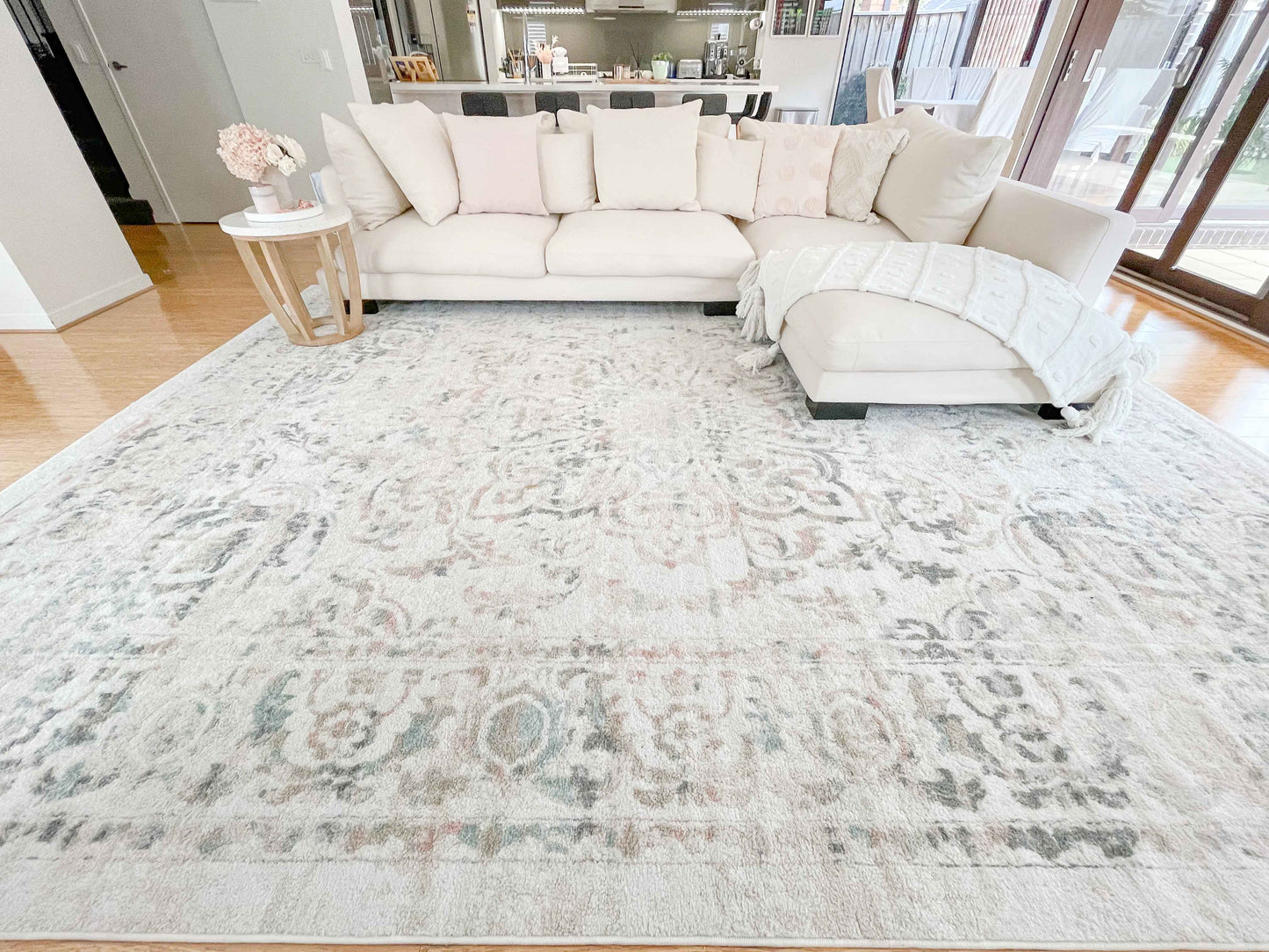 Elouise Cream And Grey Multi-Colour Traditional Floral Rug