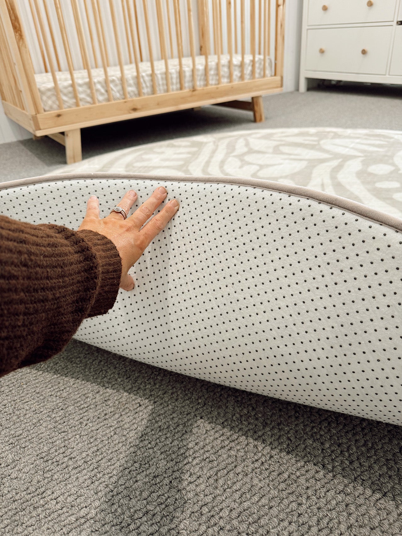 Gerda Green Grey Leaves Rollie Pollie Round Playmat