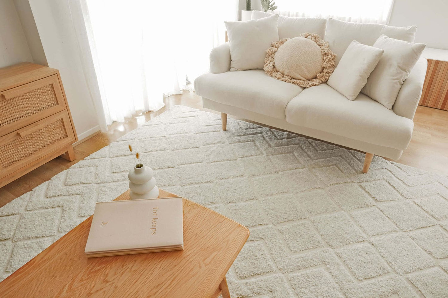 Gia Ivory Diamond Tribal P.E.T Shag Rug