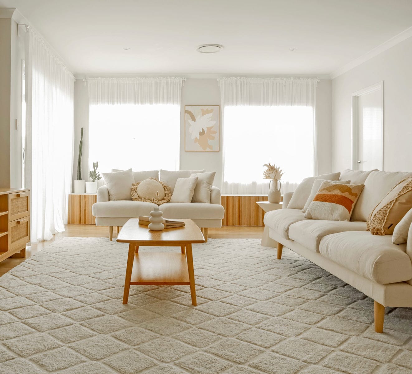 Gia Ivory Diamond Tribal P.E.T Shag Rug