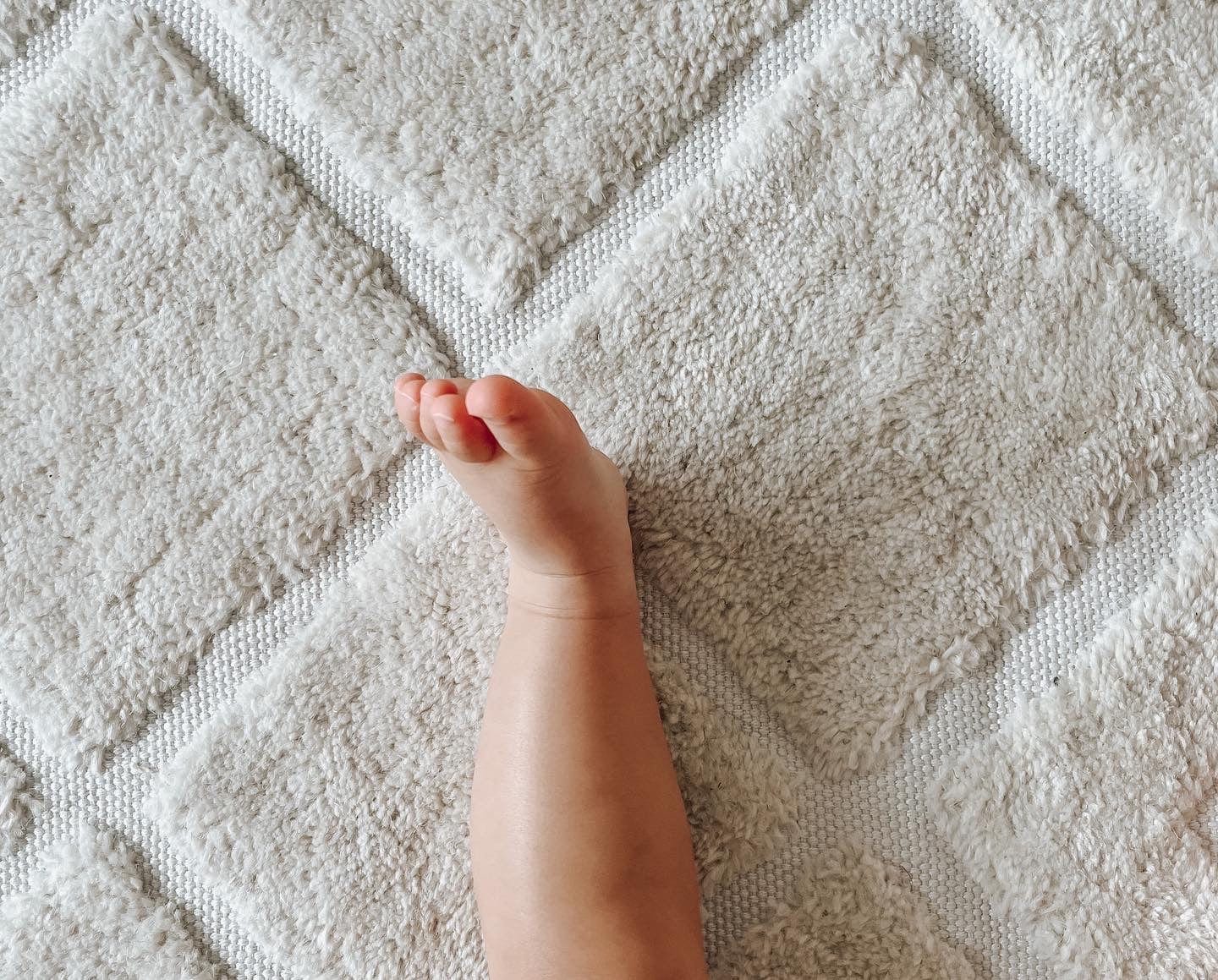 Gia Ivory Diamond Tribal P.E.T Shag Rug