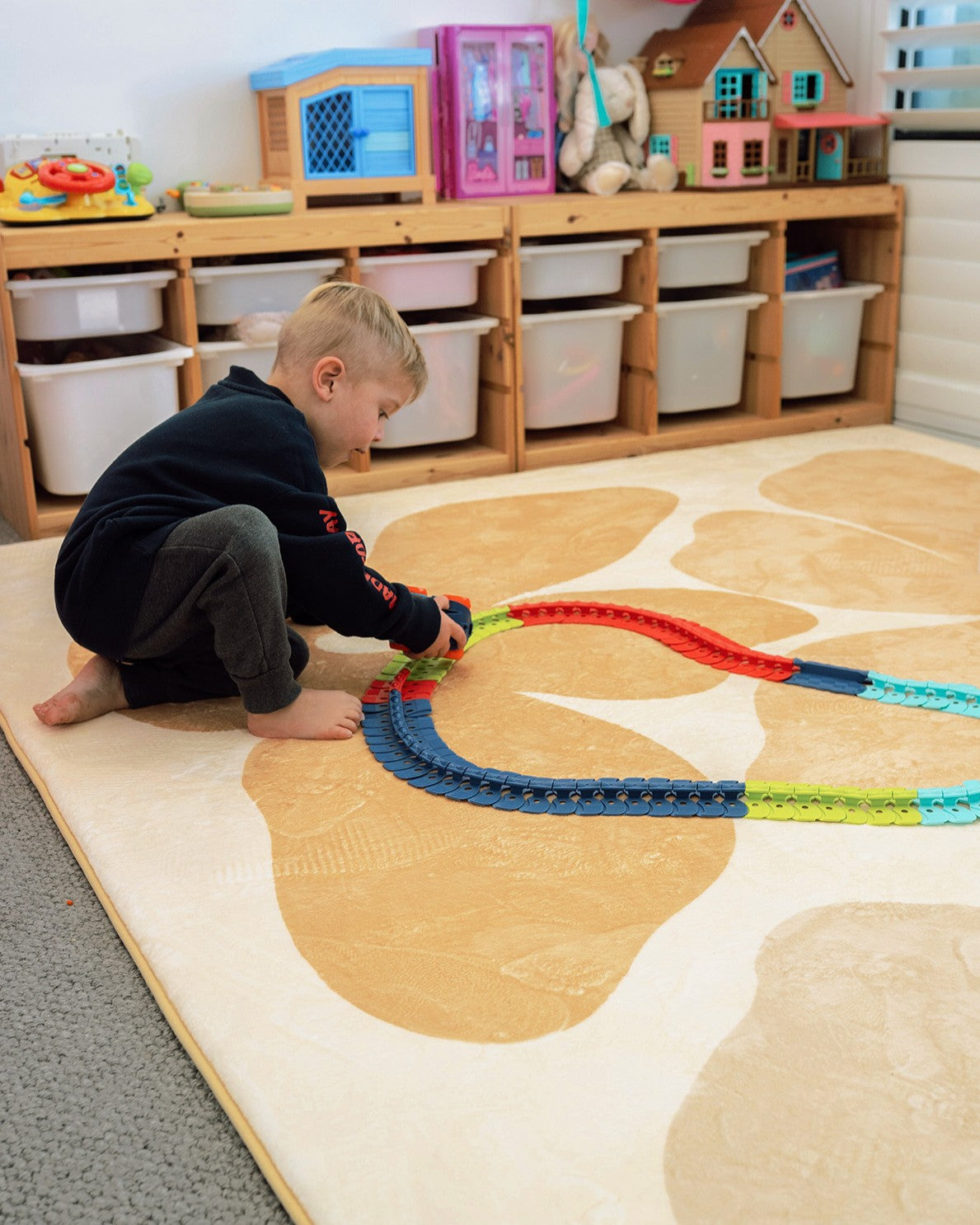 Gwen Yellow Flowers Rollie Pollie Playmat
