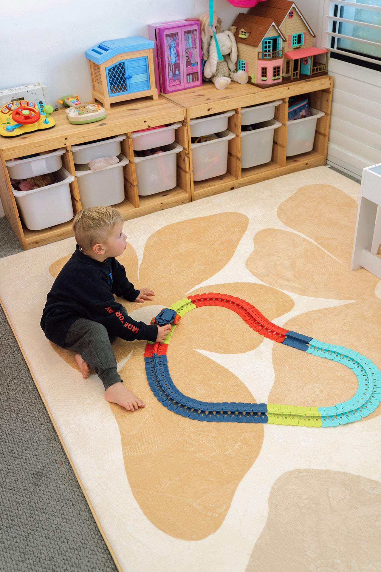 Gwen Yellow Flowers Rollie Pollie Playmat