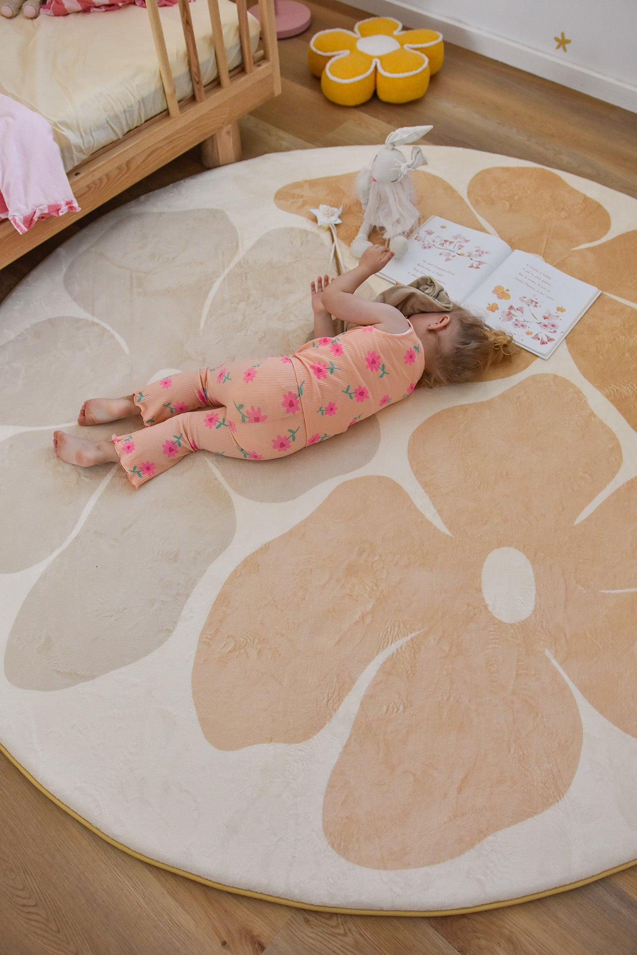 Gwen Yellow Flowers Rollie Pollie Round Playmat