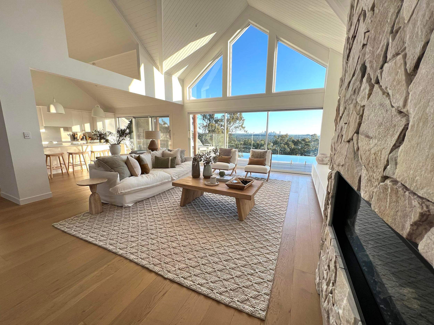 Hanna Ivory Leaflets Wool Blend Rug