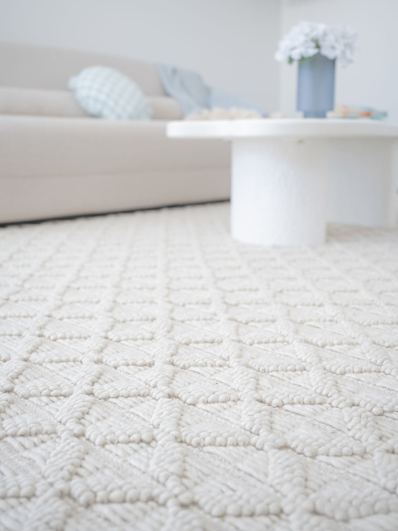 Hanna Ivory Leaflets Wool Blend Rug