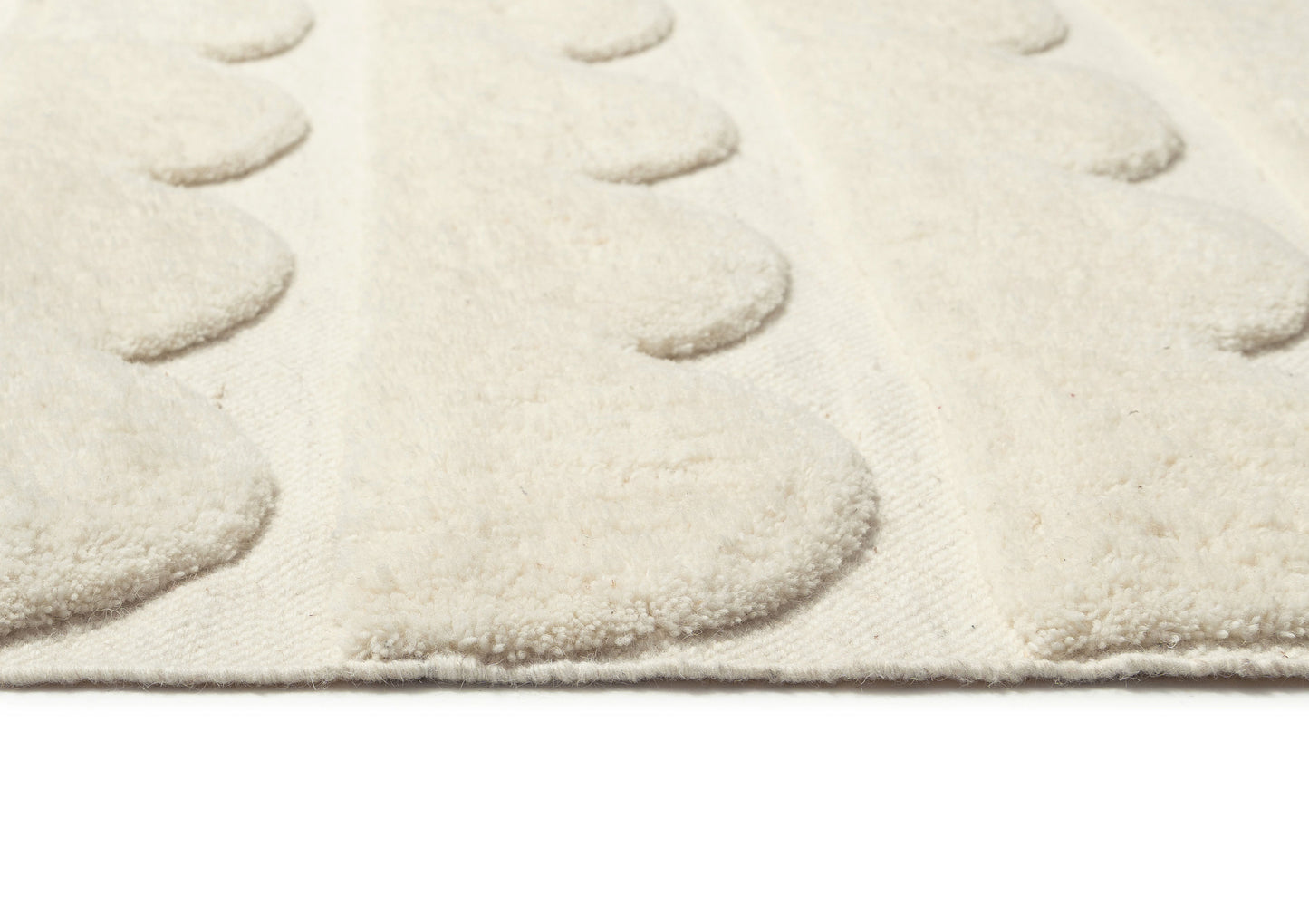 Hikari Ivory Scallop Washable Wool Rug