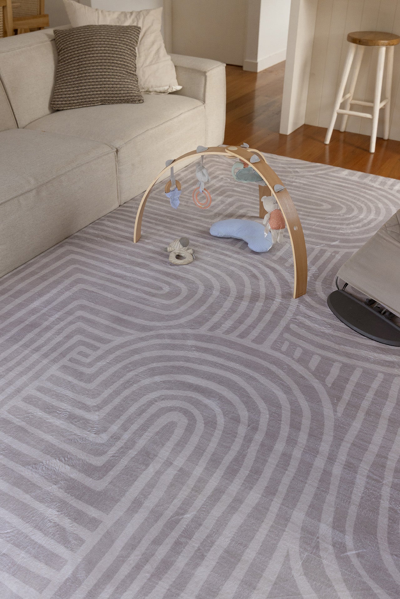 Idra Neutral Abstract Rollie Pollie Playmat