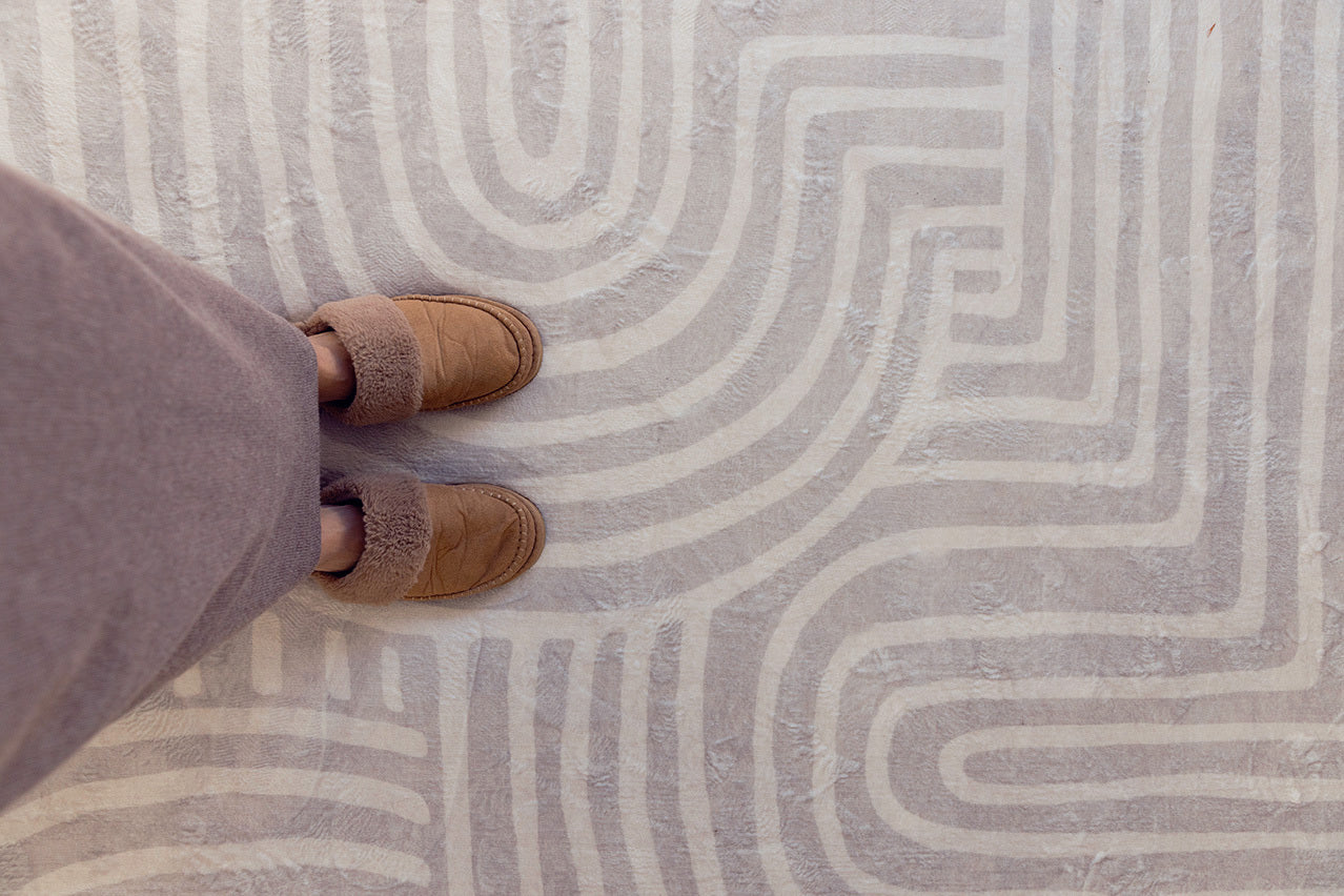 Idra Neutral Abstract Rollie Pollie Playmat