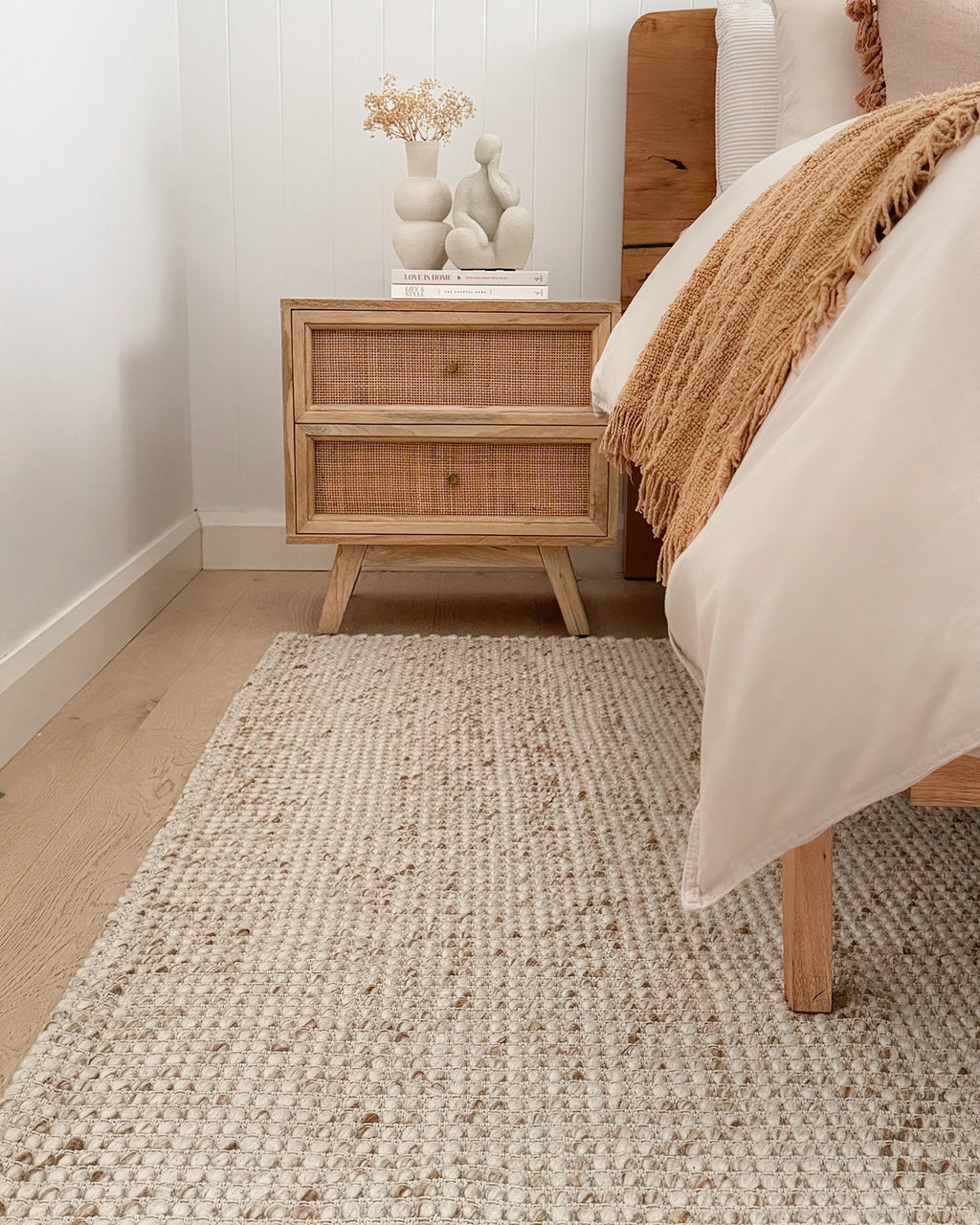 Indya Rug Indya Marbled Cream and Beige Chunky Wool Rug