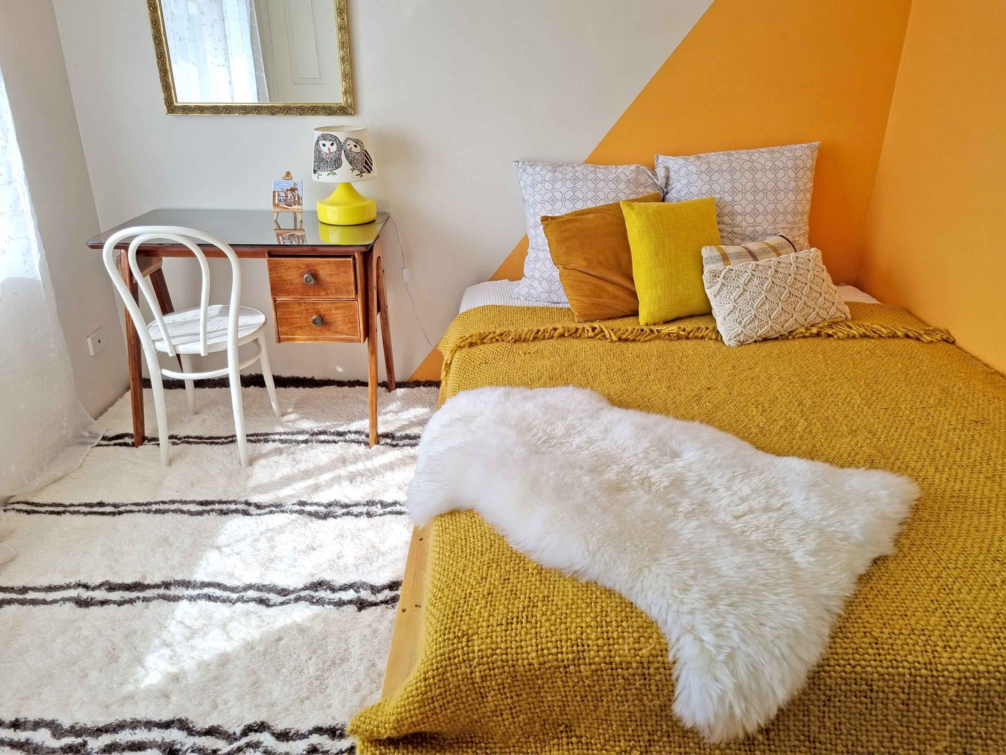 Irina Ivory And Charcoal Grey Shag Rug