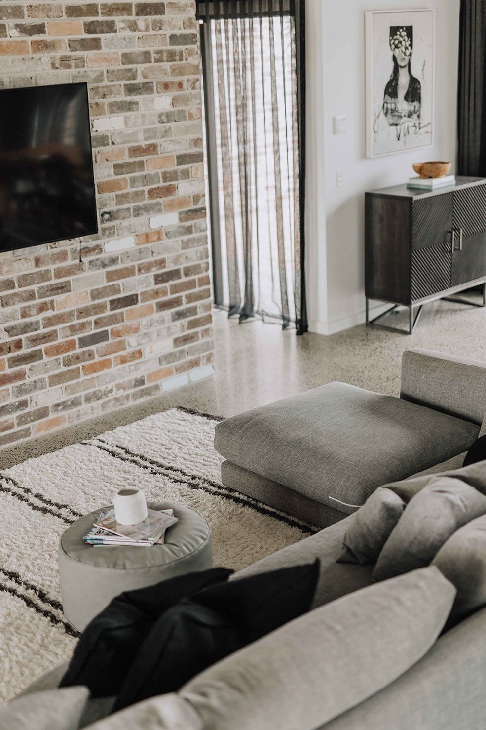 Irina Ivory And Charcoal Grey Shag Rug