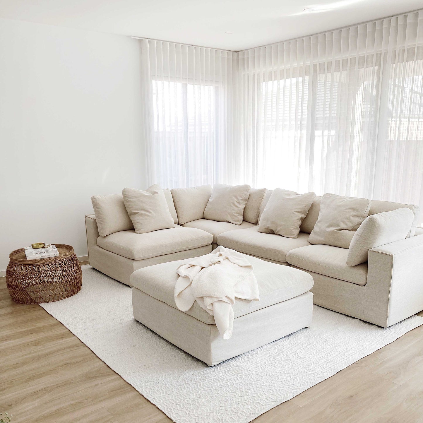 Ivy Ivory Indoor Outdoor P.E.T Rug