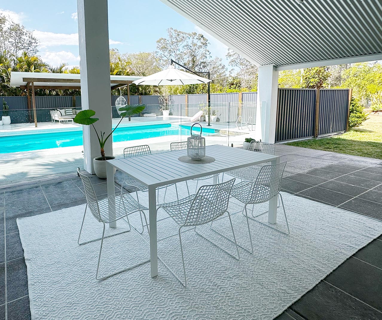 Ivy Ivory Indoor Outdoor P.E.T Rug
