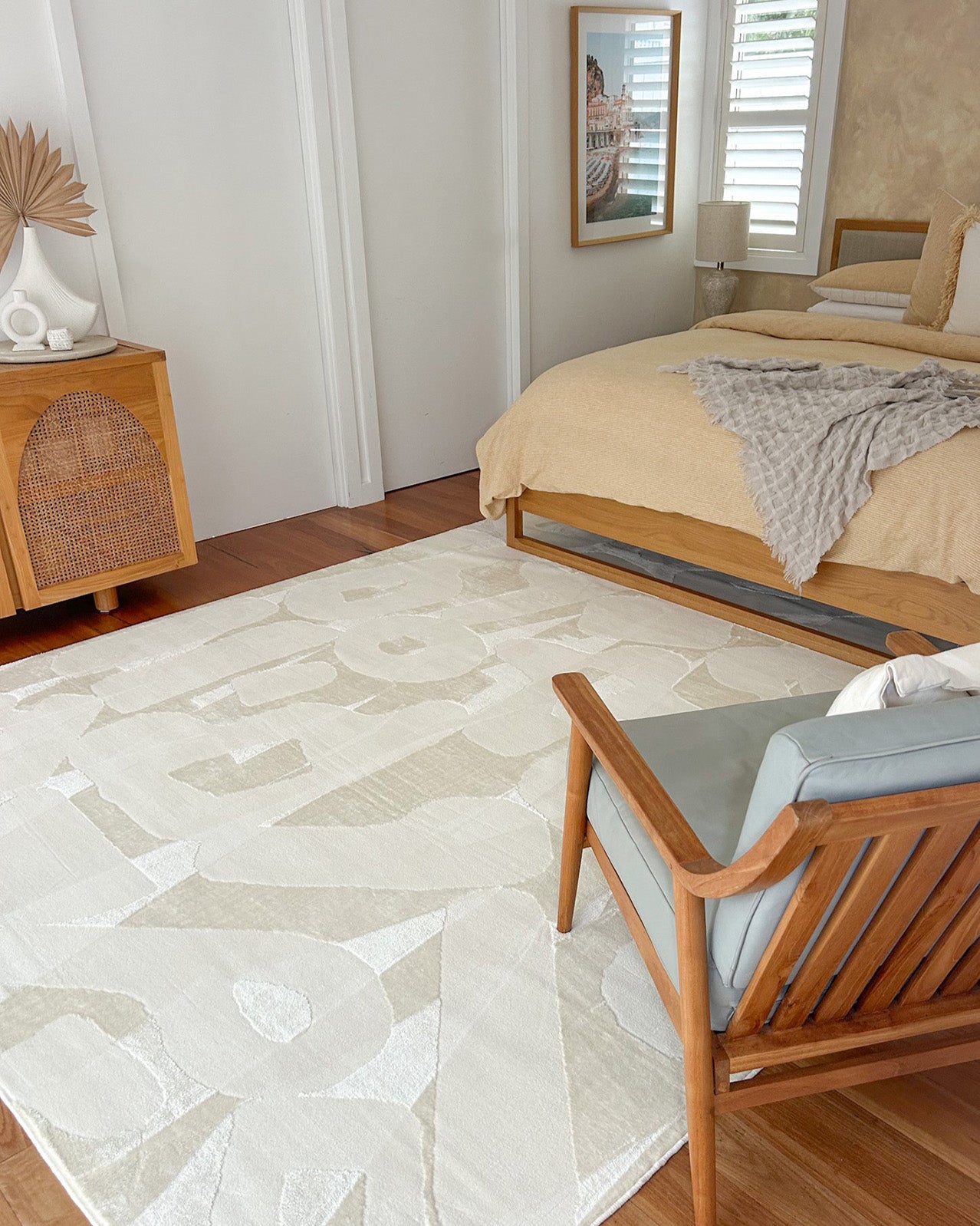 Izar Neutral Abstract Rug