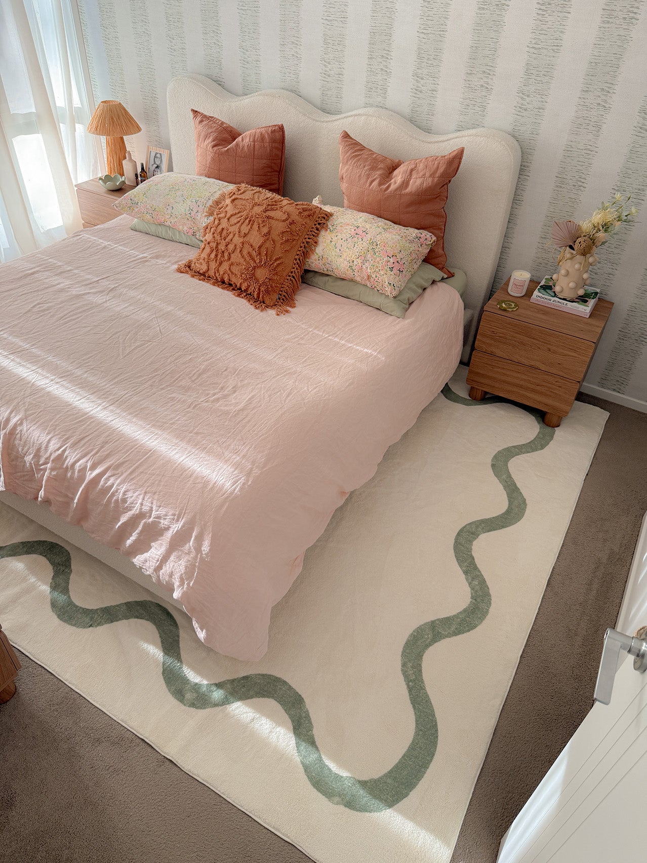 Jamie Green Wiggle Bordered Washable Rug