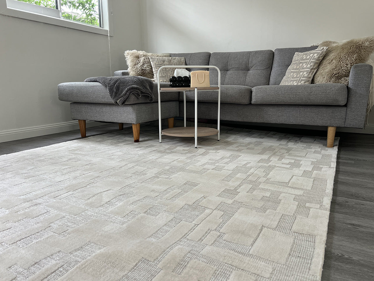 Jessie Ivory Cream Abstract Textured Rug