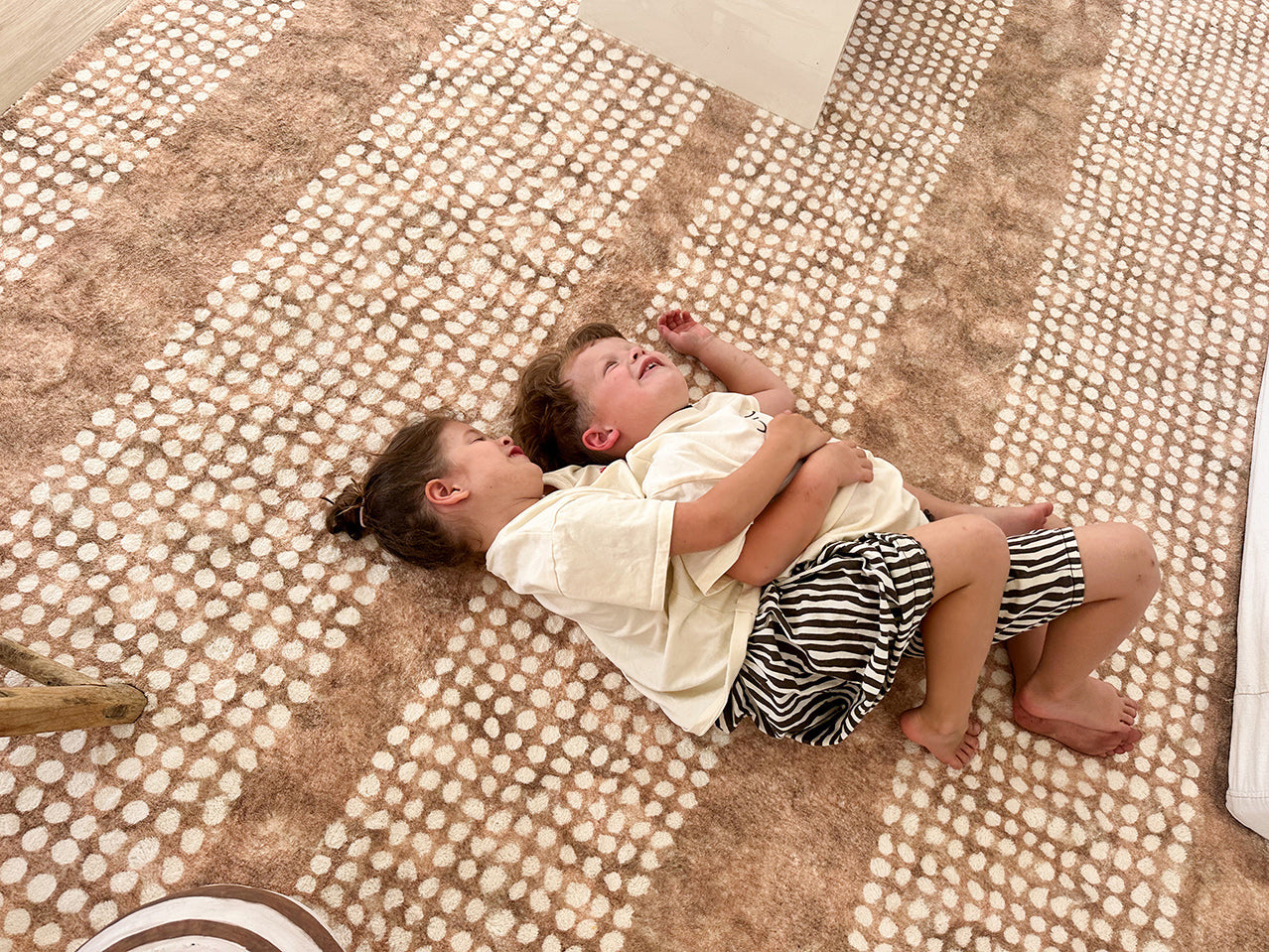 Joni Beige Cream Dot Pattern Washable Rug