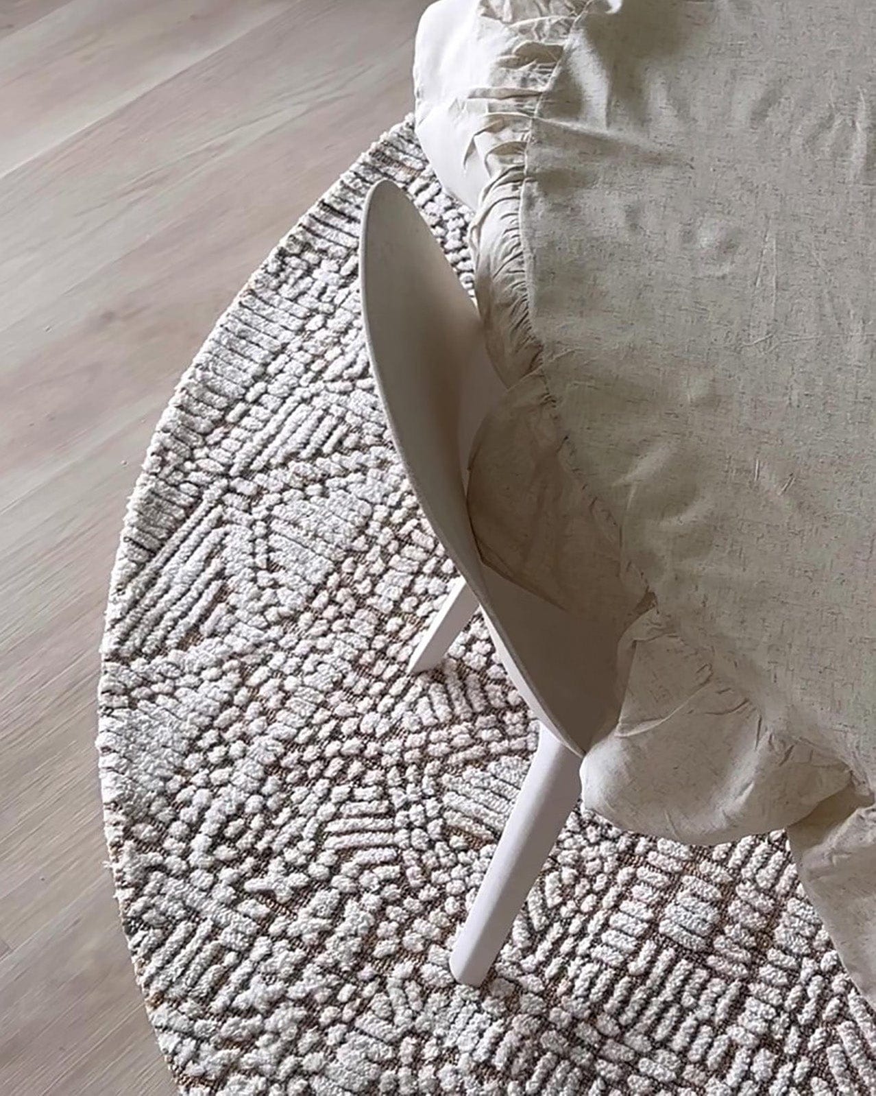 Jordan Mustard and Beige Geometric Modern Round Rug