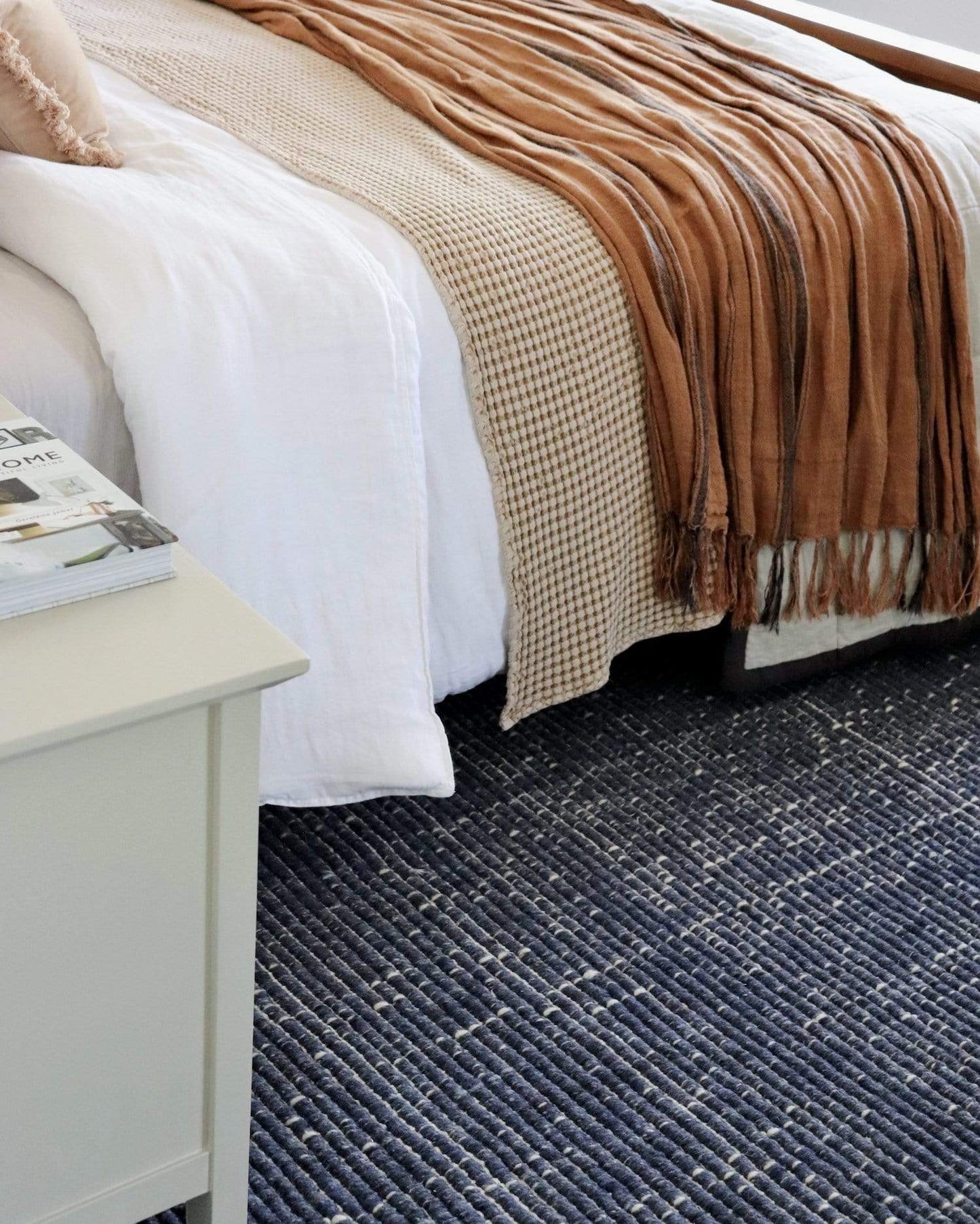 Kendra Navy Blue and Ivory Wool Rug