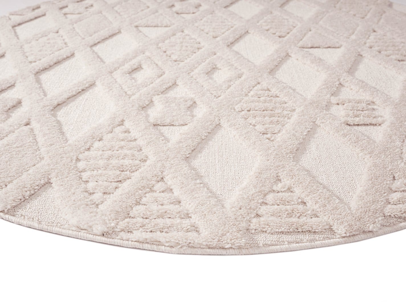 Kira Diamond Detail Textured Round Rug