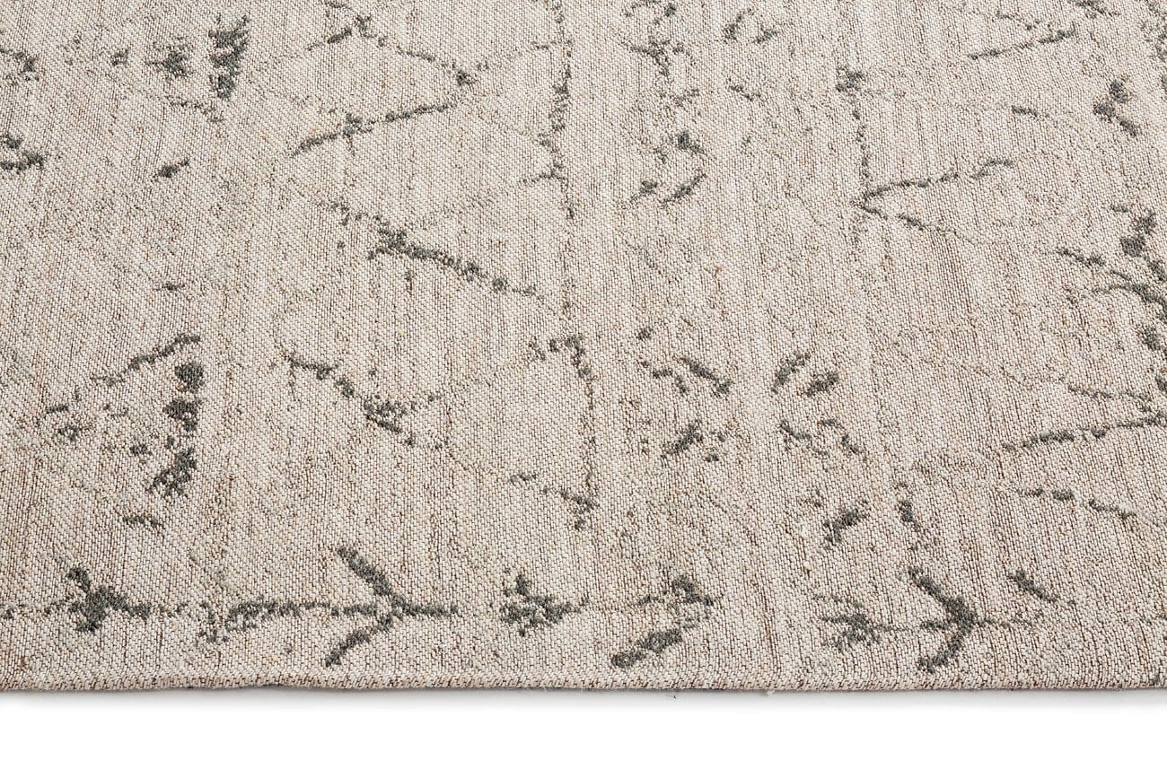 Kwame Tribal Pattern Flatweave Rug