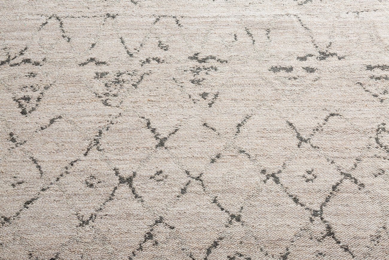 Kwame Tribal Pattern Flatweave Rug