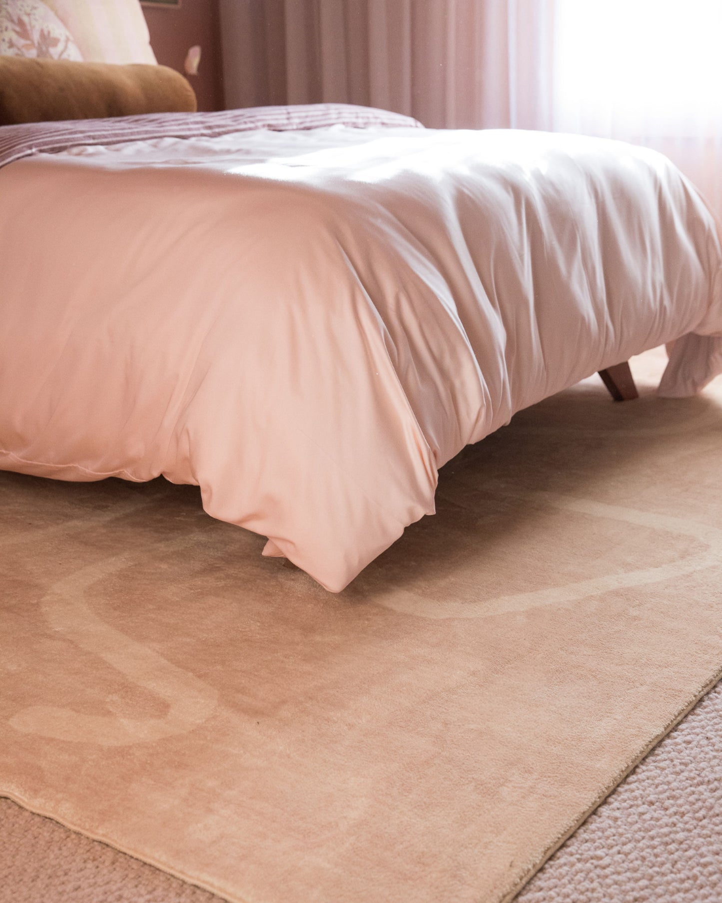 Larsa Beige and Light Beige Abstract Washable Rug