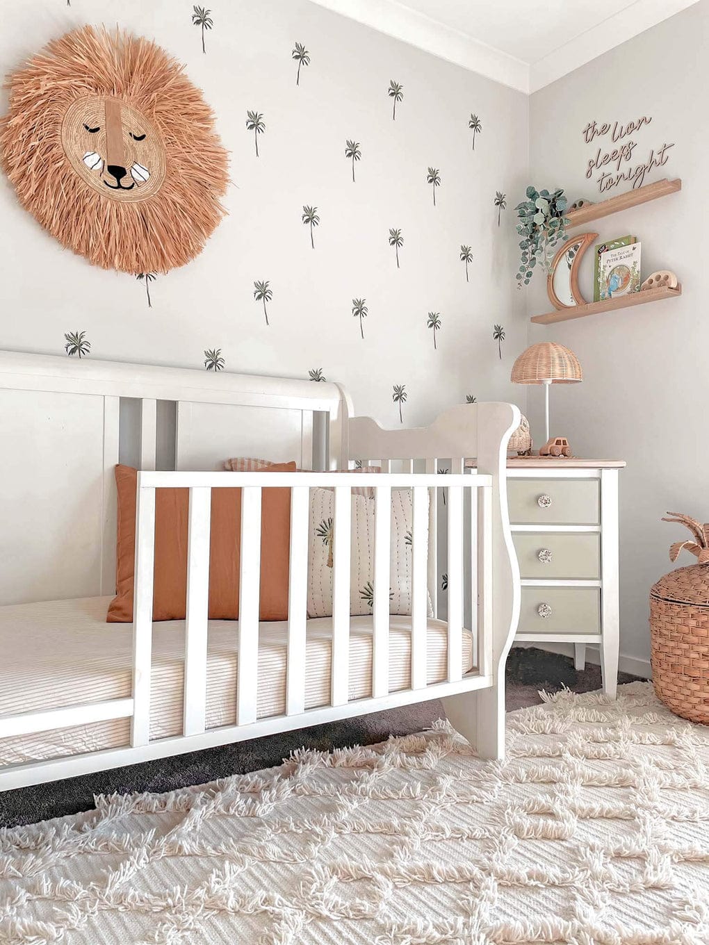 Lova Ivory Wool Rug